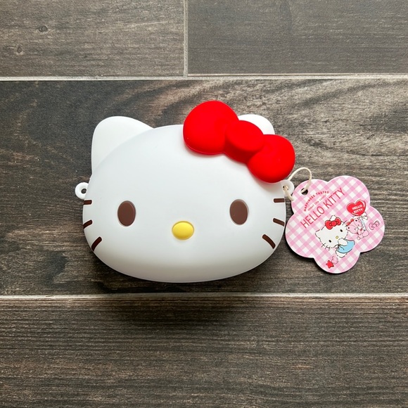 Sanrio Hello Kitty Silicone Purse - Picture 6 of 8
